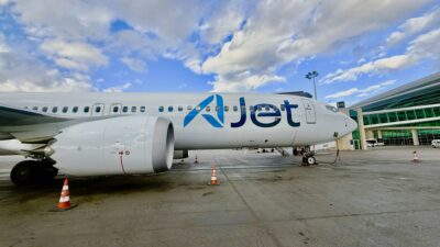 AJet Basın Müşaviri Mehmet Yeşilkaya, Köln-İstanbul seferini yapan ve inişi sırasında teknik