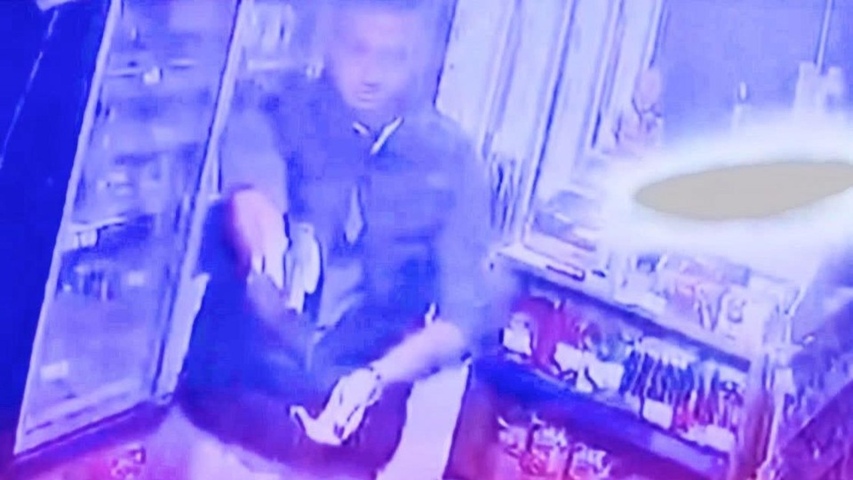 Balıkesir’in Edremit ilçesinde cezaevi firarisi Mustafa Emlik (36), Uzman Çavuş