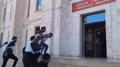 Siirt’in Kurtalan ilçesi Fırat Mahallesi’nde dün gece saat 03.00 sıralarında