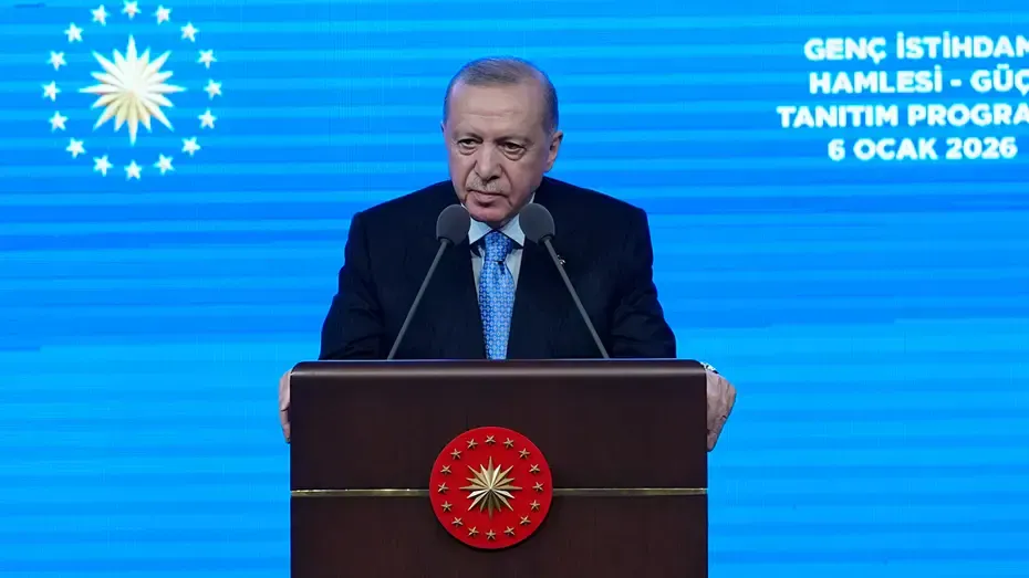 Cumhurbaşkanı Erdoğan: 445 milyarlık kaynak genç istihdam programına tahsis edilecek Cumhurbaşkanı Recep Tayyip Erdoğan, Beştepe Millet Kongre ve Kültür Merkezi’nde