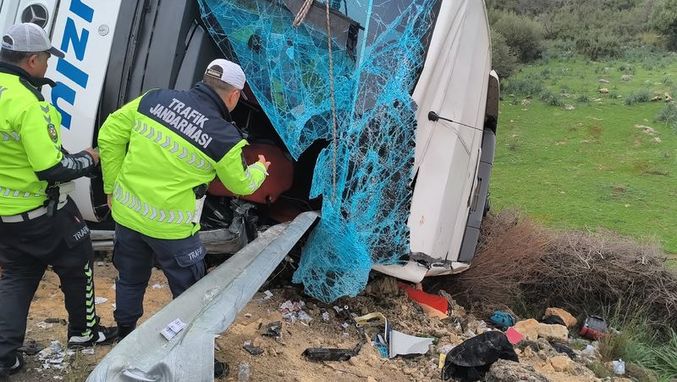 Türkiye, aynı gün içinde yaşanan iki ayrı trafik kazasından gelen