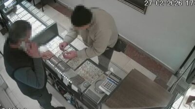 Kocaeli’nin Körfez ilçesinde evinde boğazı kesilmiş halde bulunan 63 yaşındaki