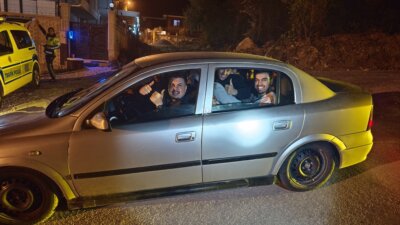 Kütahya’da trafik ekiplerinin durdurduğu 5 kişilik otomobilden 8 üniversite öğrencisinin