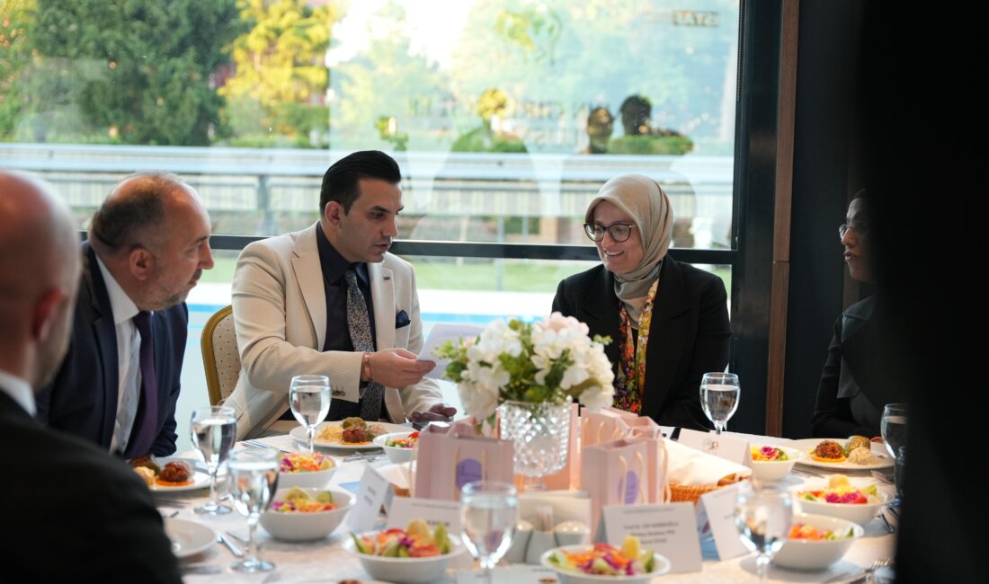 Uluslararası Bilim ve Düşünce Derneği İSTAF’ın düzenlediği Kadın Girişimciler Buluşması,