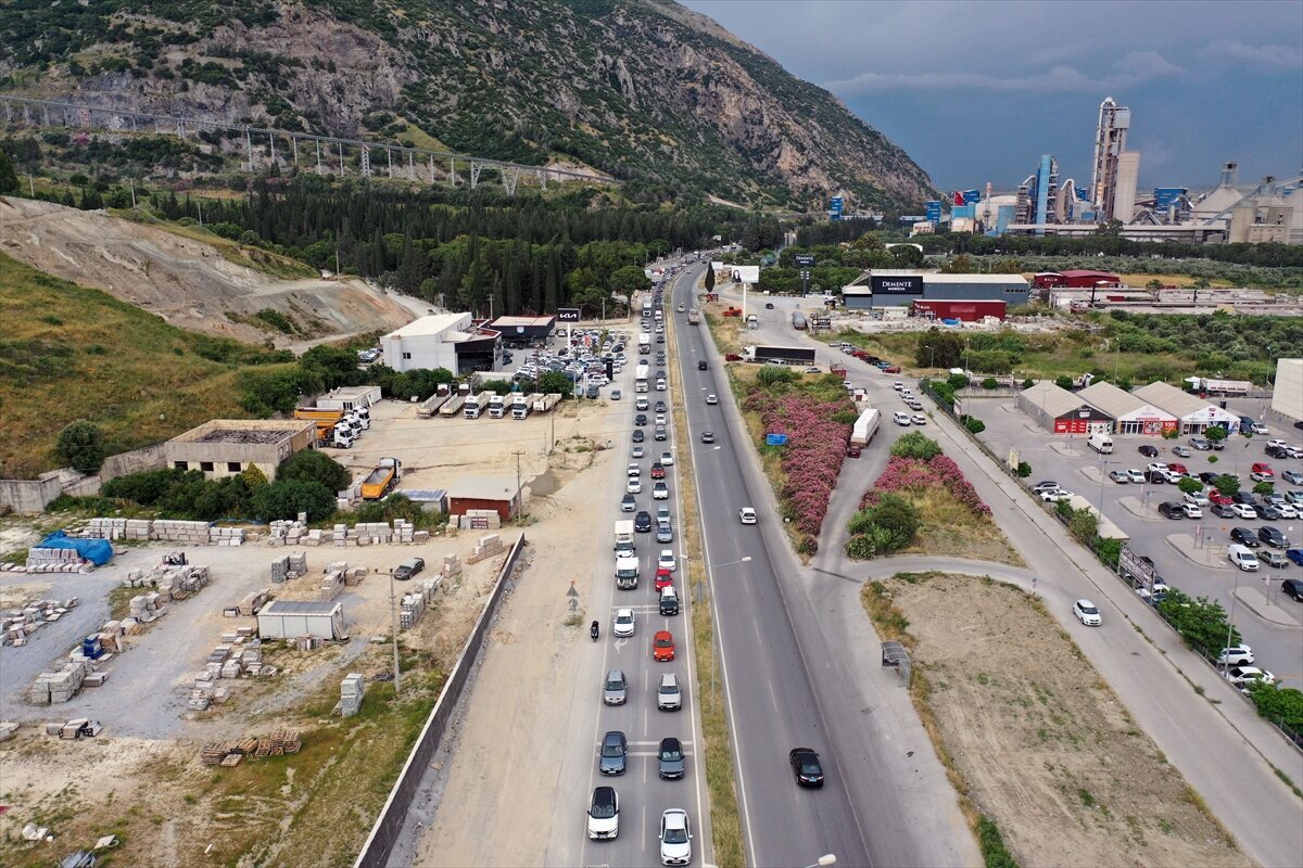 Kurban Bayramı tatili öncesi Muğla ve Aydın’daki turistik ilçelere giden