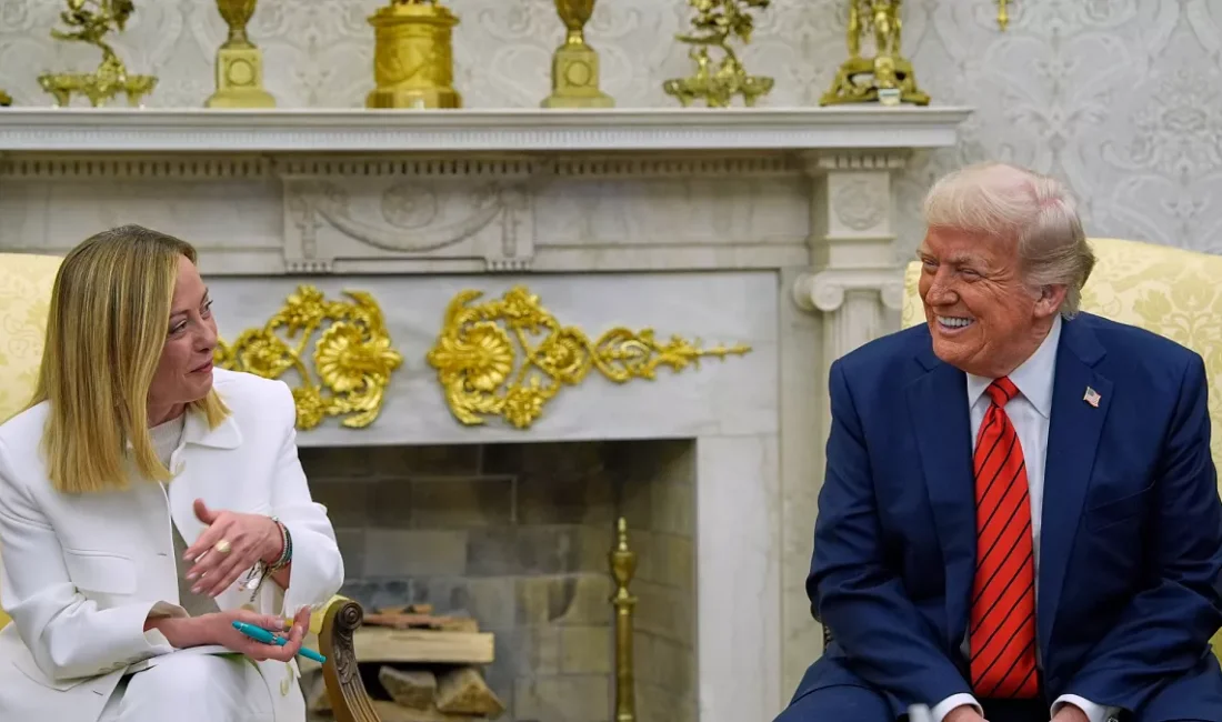 Trump’ın “fotoğraf için yalvardı” sözleri İtalya’yı karıştırdı: Meloni’den sert yanıt ABD Başkanı Donald Trump’ın, G7 Zirvesi sırasında İtalya Başbakanı Giorgia