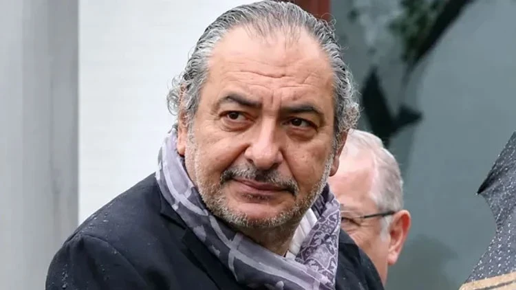 Gazeteci Reha Muhtar, Muğla’nın Bodrum ilçesinde tedavi altında bulunduğu hastanede