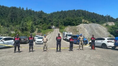 Bolu’nun Mengen ilçesinde özel bir maden ocağında göçük meydana geldi.