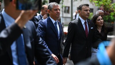 CHP Grup Toplantısı öncesinde TBMM’nin Dikmen ve Çankaya kapıları önünde