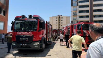 Kahramanmaraş’ın Onikişubat ilçesinde bir binada çıkan yangında engelli olduğu öğrenilen