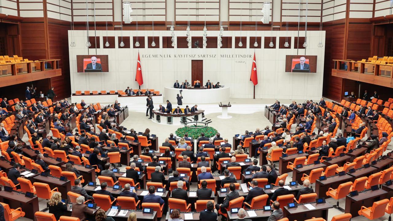 1984’ten beri bu ülkede kardeş kanı akıyor. Gençlerimiz yok yere
